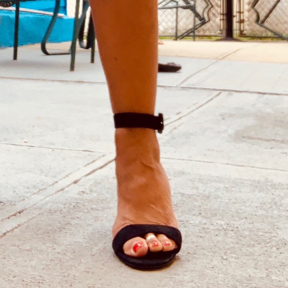 Ann Taylor Suede Block Heel Sandals size 9 NEW - Picture 7 of 8